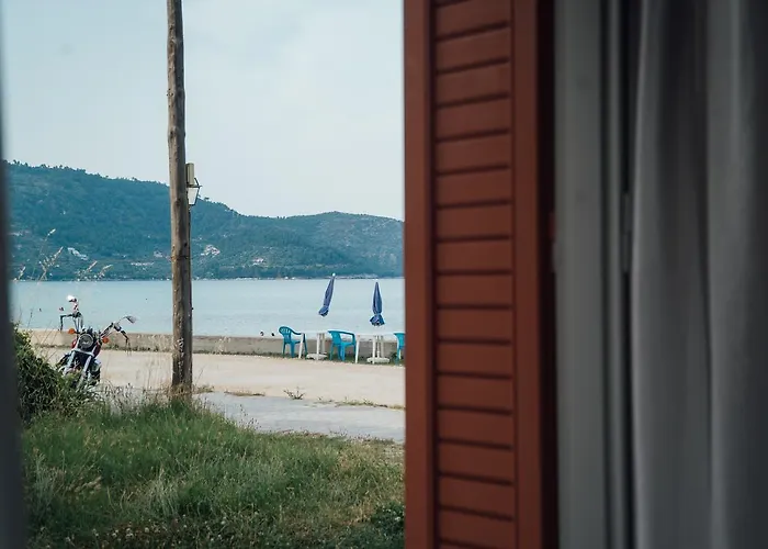 Anemi Ξενοδοχείο 2*